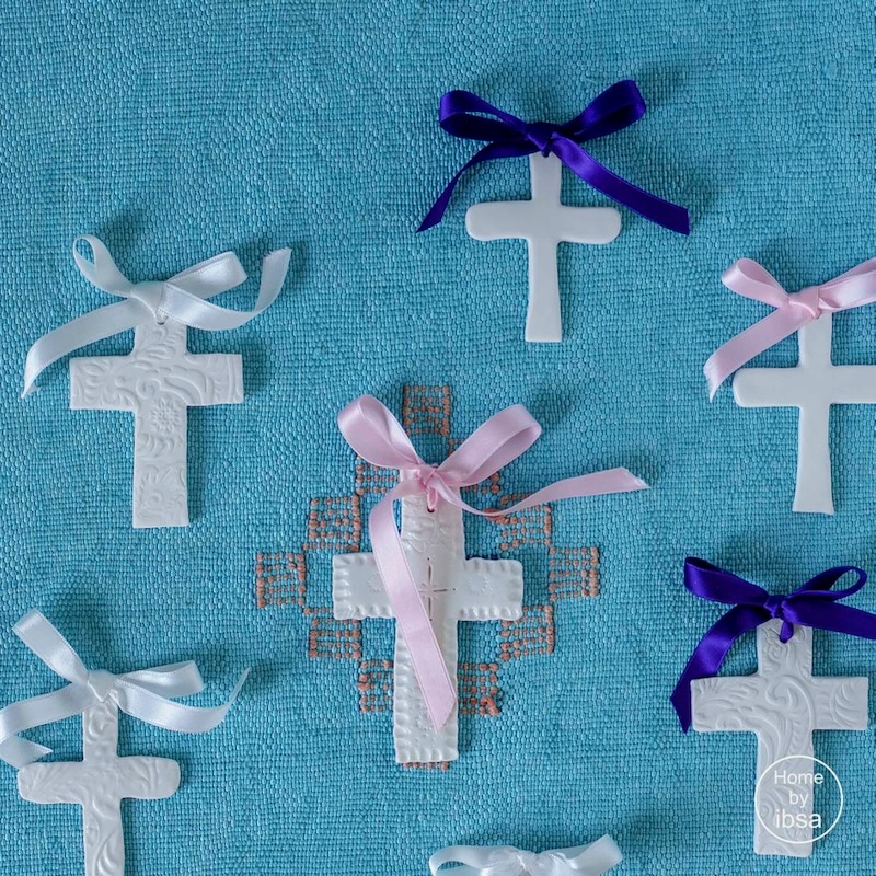 Croix porcelaine